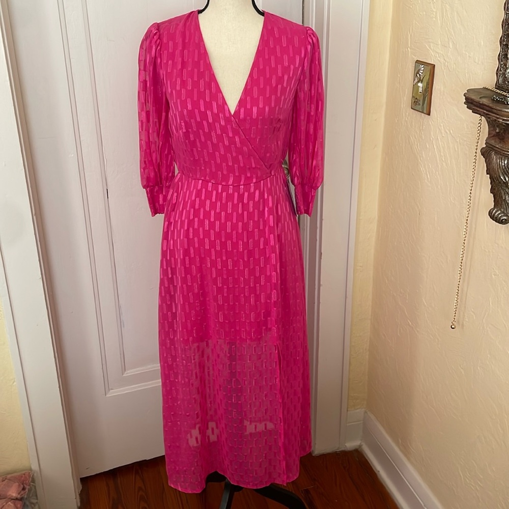 NWT Nordstrom Pink Faux Wrap Midi Dress w/Silver Thread Detail &Side Slit Size S - Picture 2 of 12